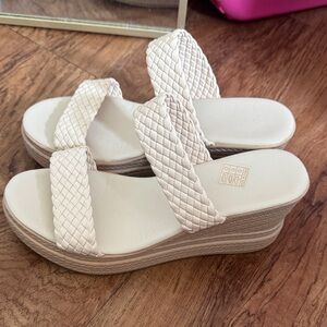 Women's Cream Woven Platform Sandals
